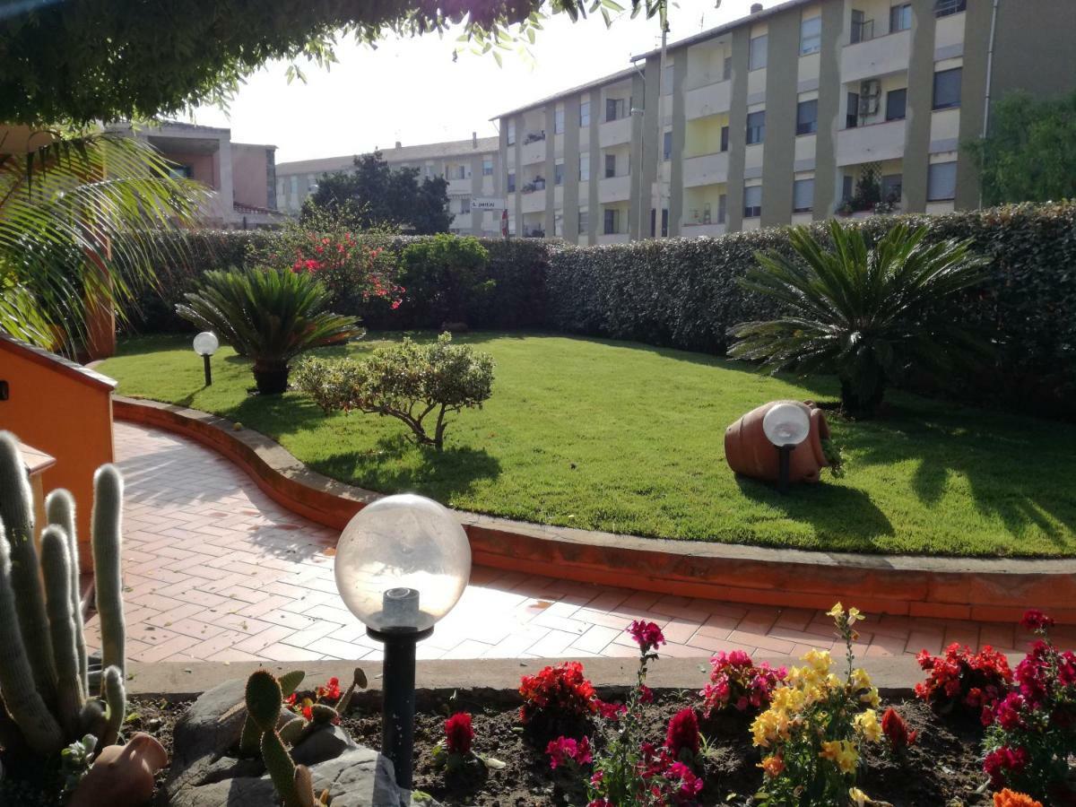 Casa Vacanze Villa Carmela Порто Торес Екстериор снимка